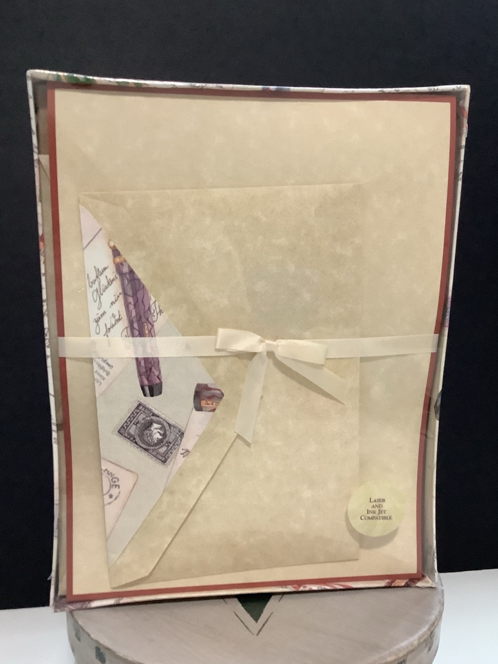 Vintage Creative Papers by C.R. Gibson 30 Sheets, 20 Envelopes , SEALED